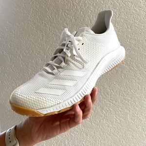 Woman’s volleyball shoes